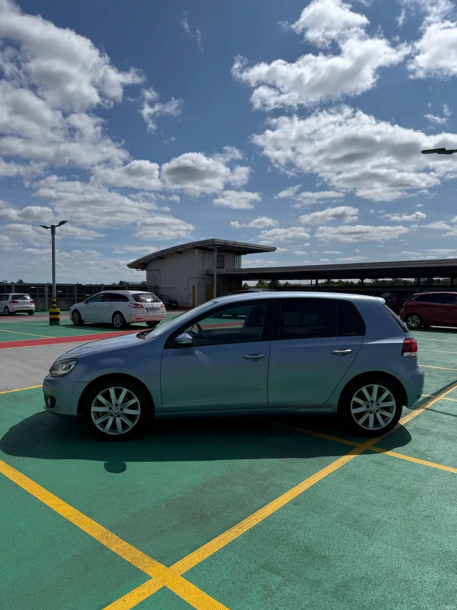 2011 VW Golf 1.4 TSi Petrol - VERY LOW MILEAGE - Image 4