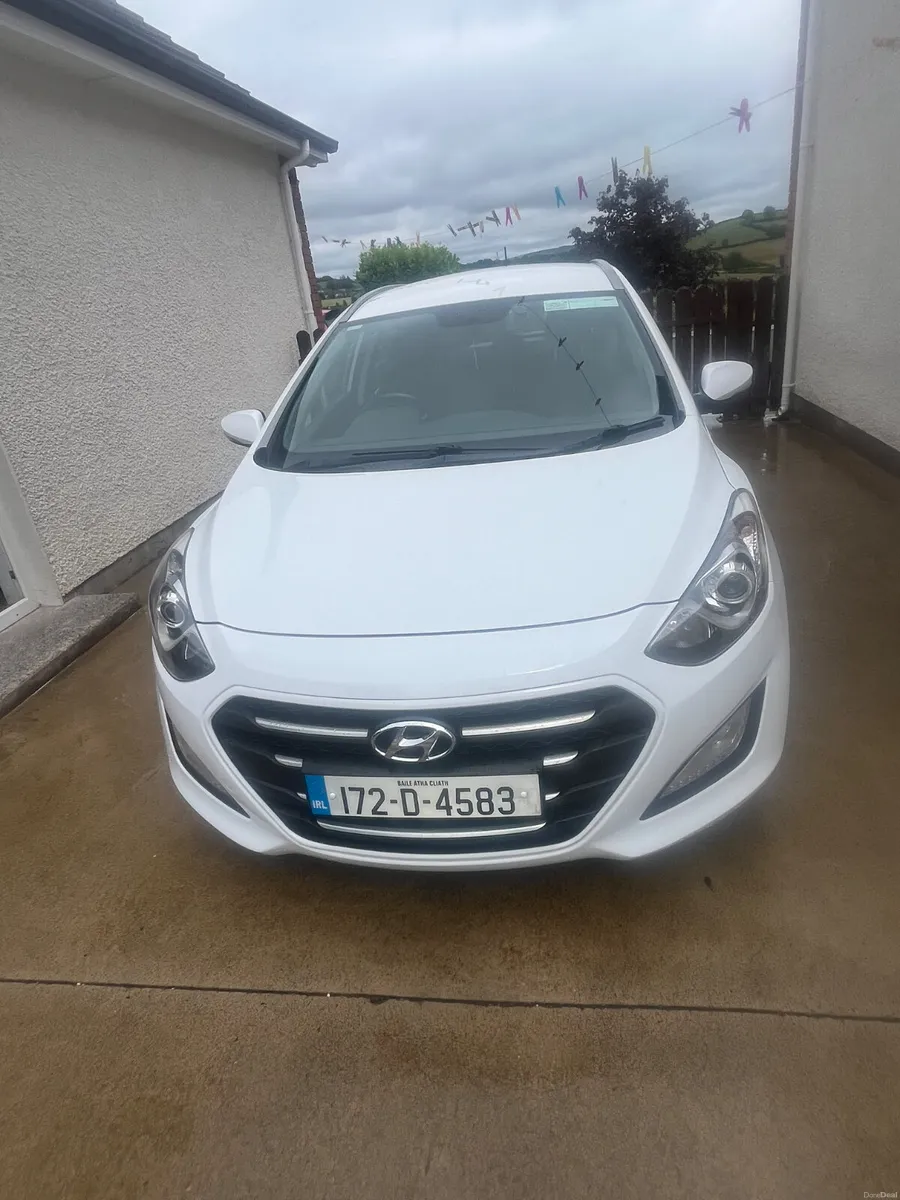 172 Hyundai i30 Tourer Deluxe 1.6 Diesel - Image 2