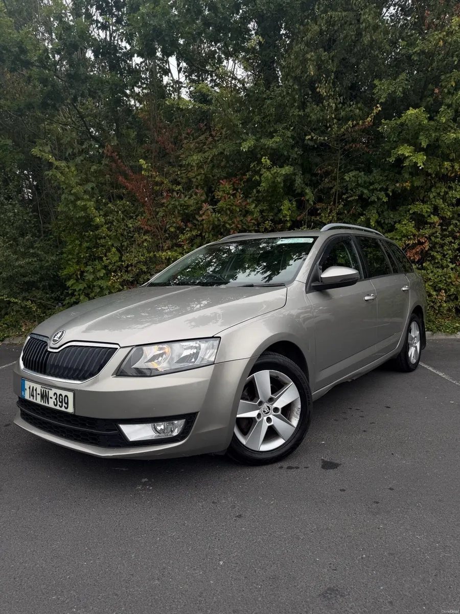 141 Skoda Octavia estate New NCT Low mileage - Image 2