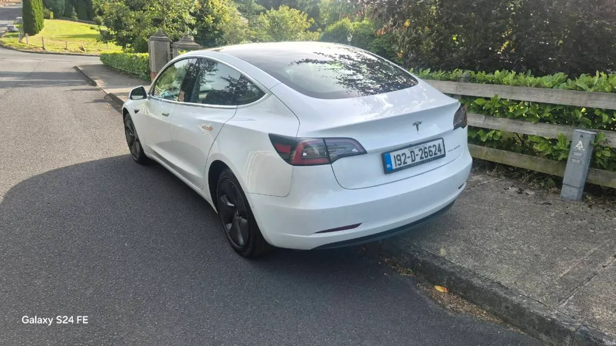 2019 Tesla model 3 long range - Image 5