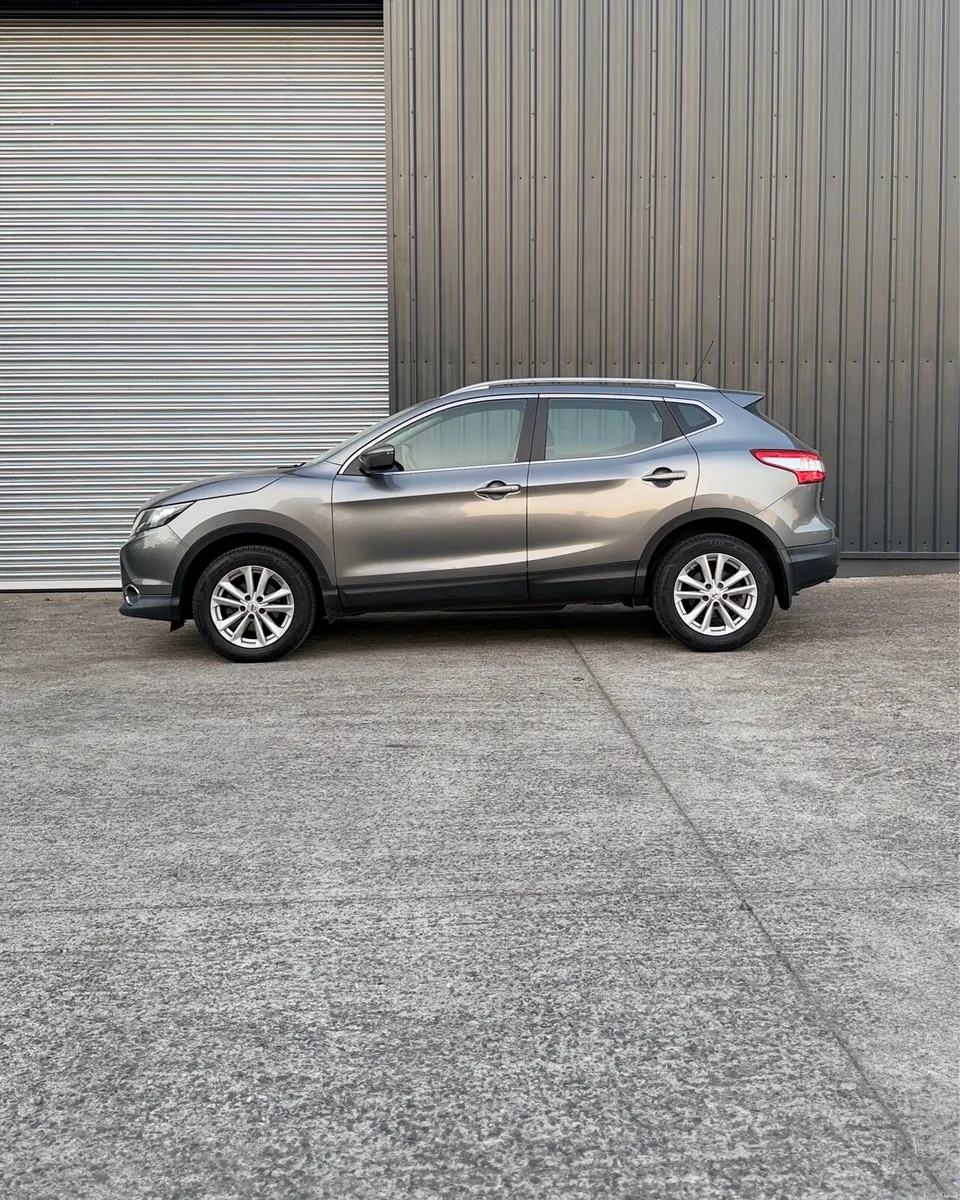 2016 (161) Nissan Qashqai SV (FSH) (Sunroof) - Image 2