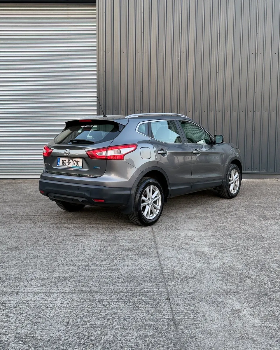 2016 (161) Nissan Qashqai SV (FSH) (Sunroof) - Image 3