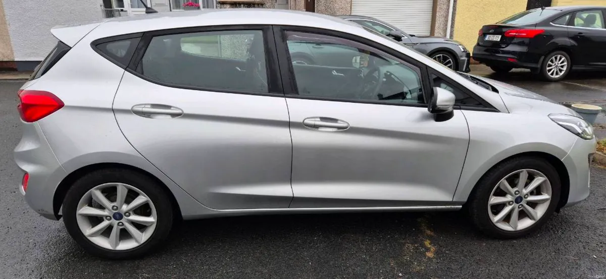 Ford Fiesta 1.1 70PS Low Mileage - Image 3