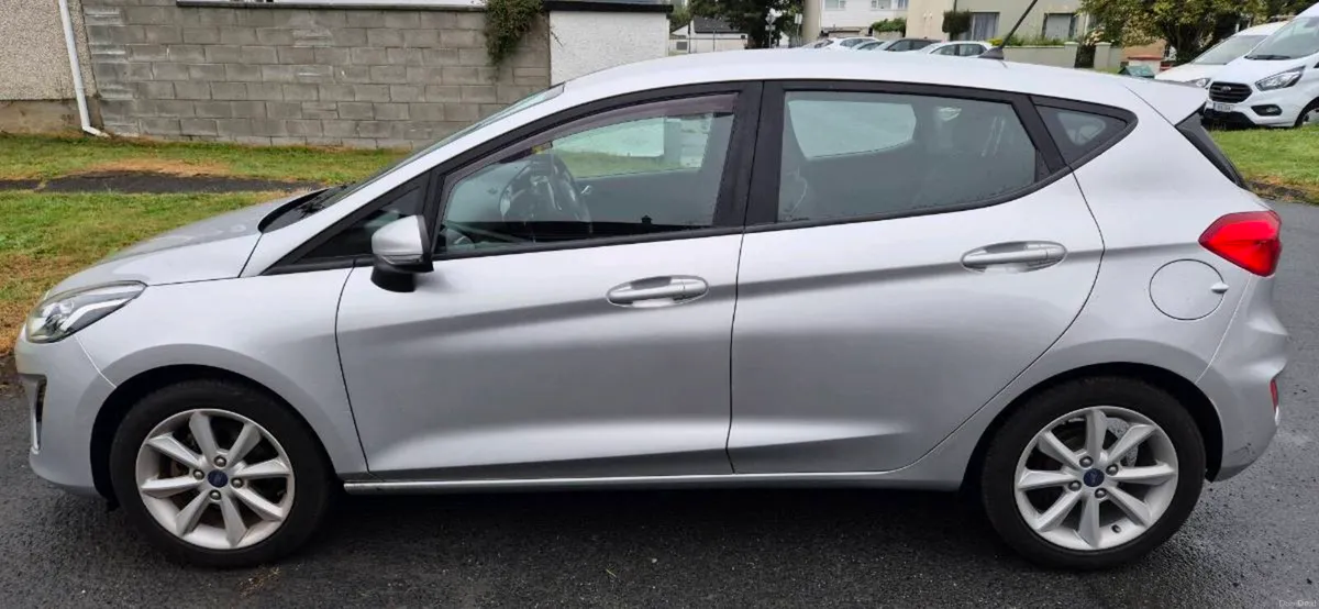 Ford Fiesta 1.1 70PS Low Mileage - Image 4
