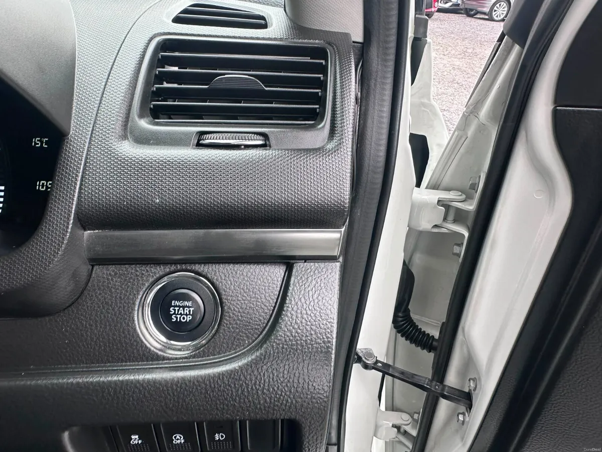 SUZUKI SWIFT 20161.2 AUTOMATIC TOPSPECS - Image 6