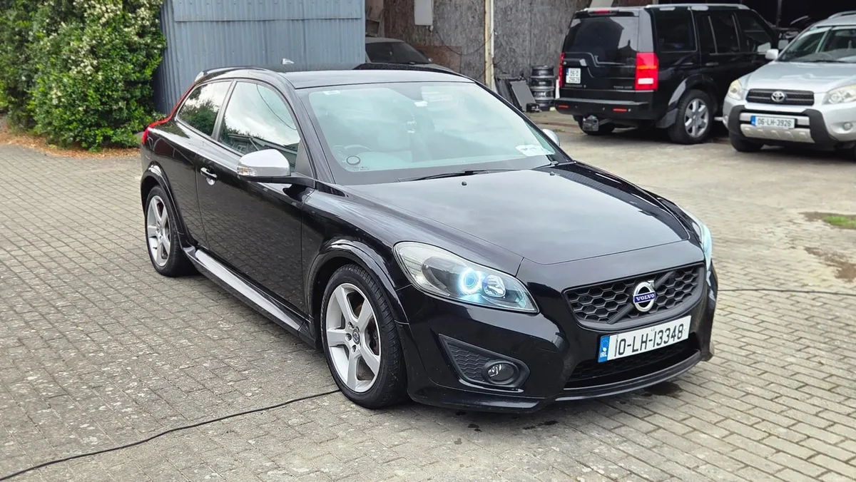 Volvo C30 2010 - Image 1