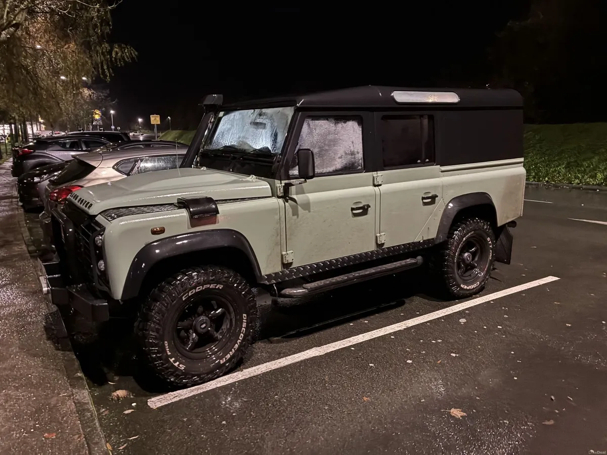 Land Rover Defender 2011 (UK Reg) - Image 1