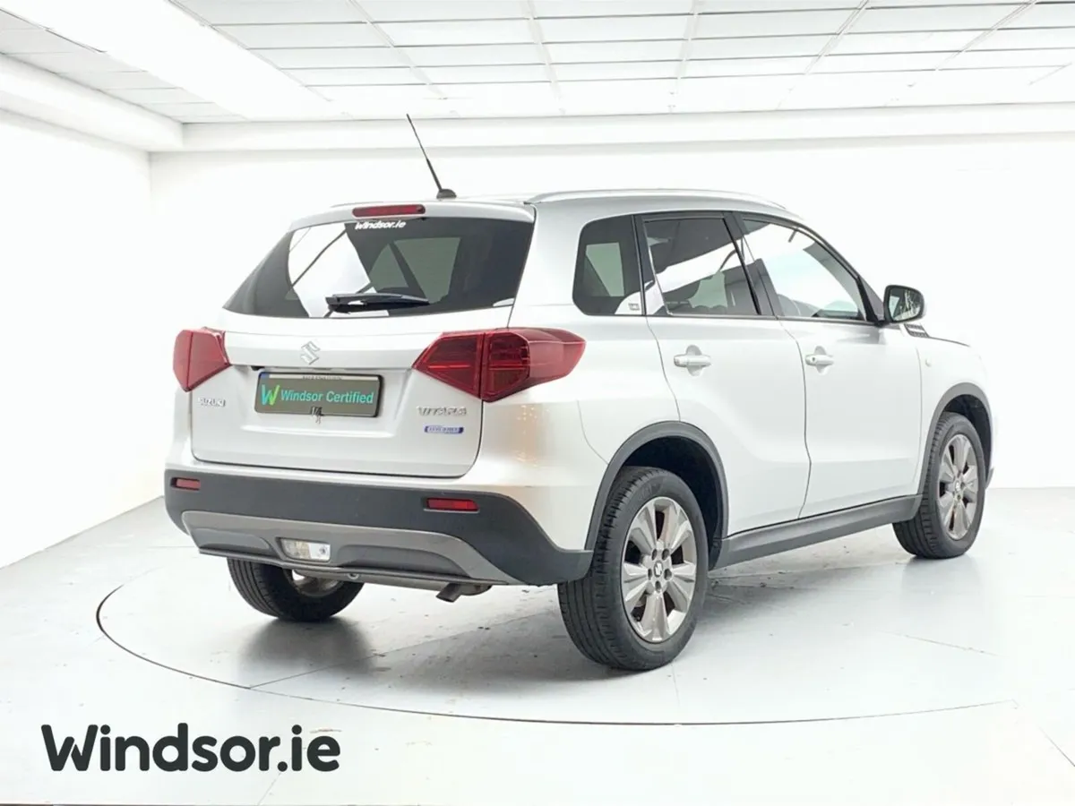 Suzuki Vitara 1.4 Hybrid SZ4 MT - Image 2