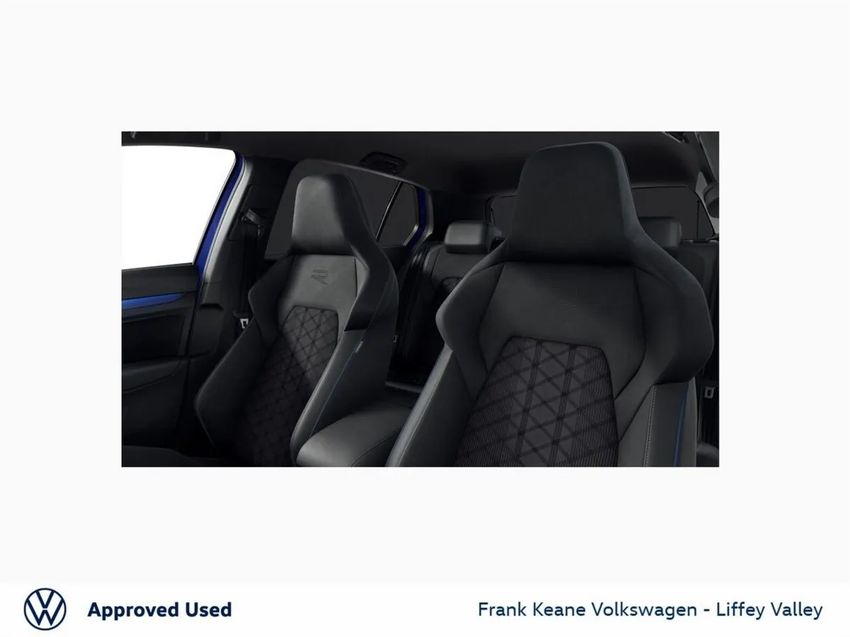 Volkswagen Golf *NEARLY NEW* R-LINE AUTO 1.5 TSI M - Image 4