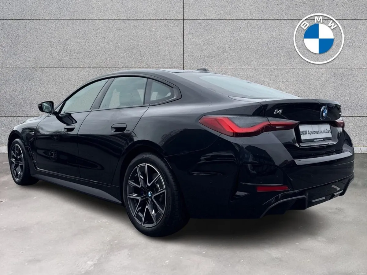 BMW i4 eDrive35 M Sport - Image 2