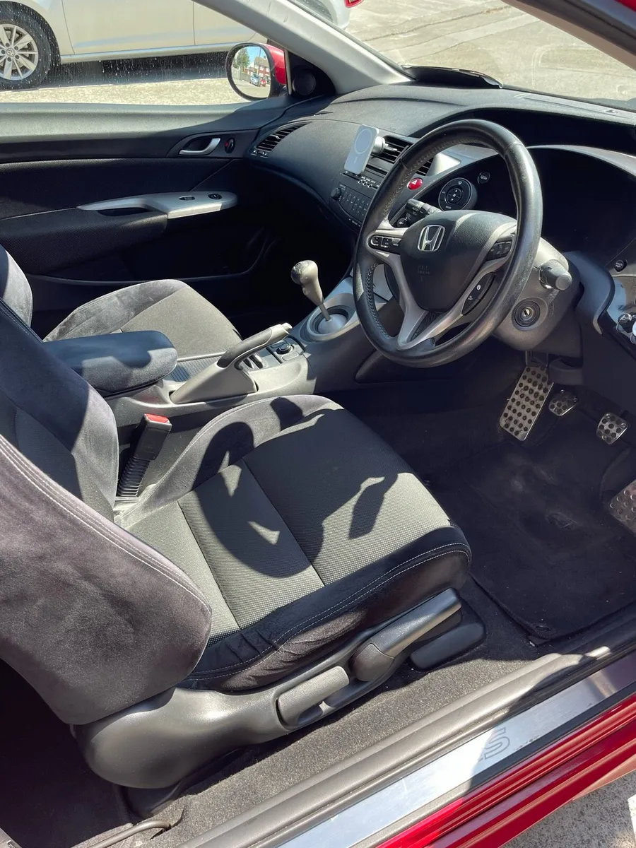 Honda civic type s 1.8 petrol - Image 6
