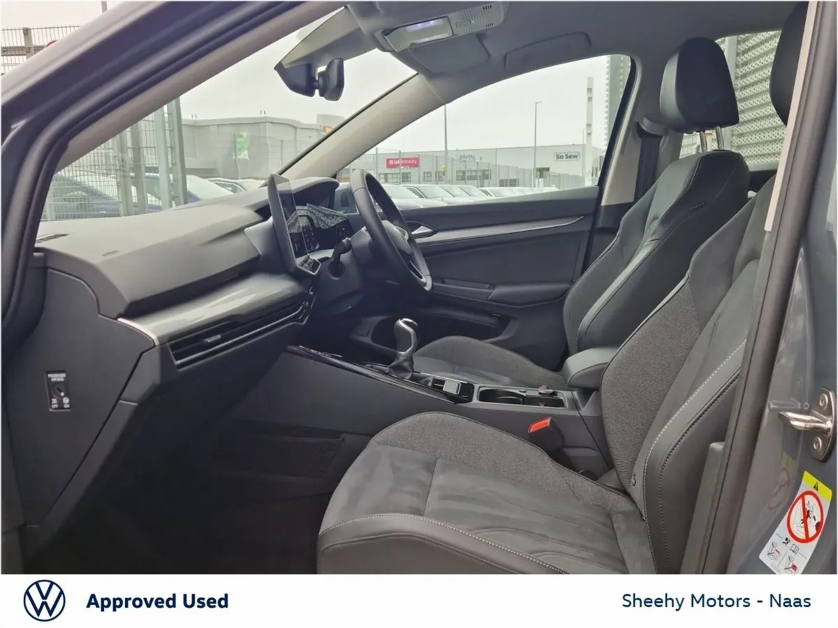 Volkswagen Golf Style 2.0TDI - Image 4