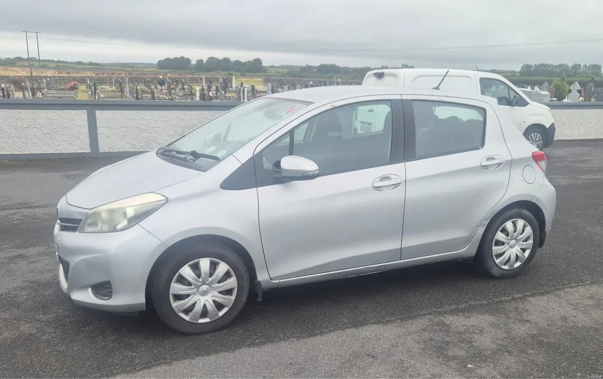 131 Toyota Yaris - Image 2