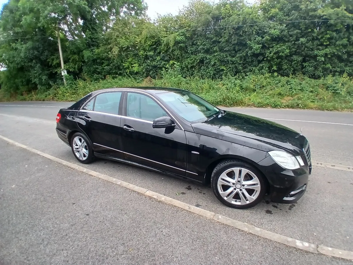 Mercedes-Benz E-Class 2012 - Image 1