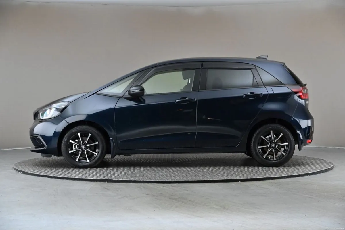 Honda Fit 1.5 E-CVT HEV **CASA EDITION **9" ANDROI - Image 5