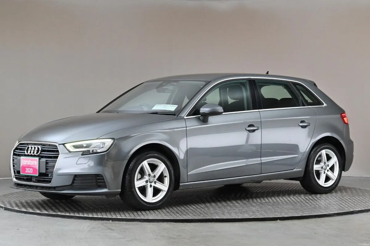 Audi A3 1.4 TFSI S-TRONIC 5DR SPORTBACK **LOW KMS* - Image 4