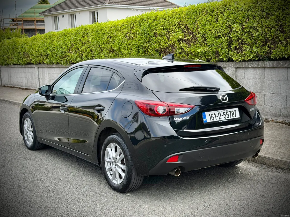 Mazda 3 Petrol Hatchback Automatic. - Image 5