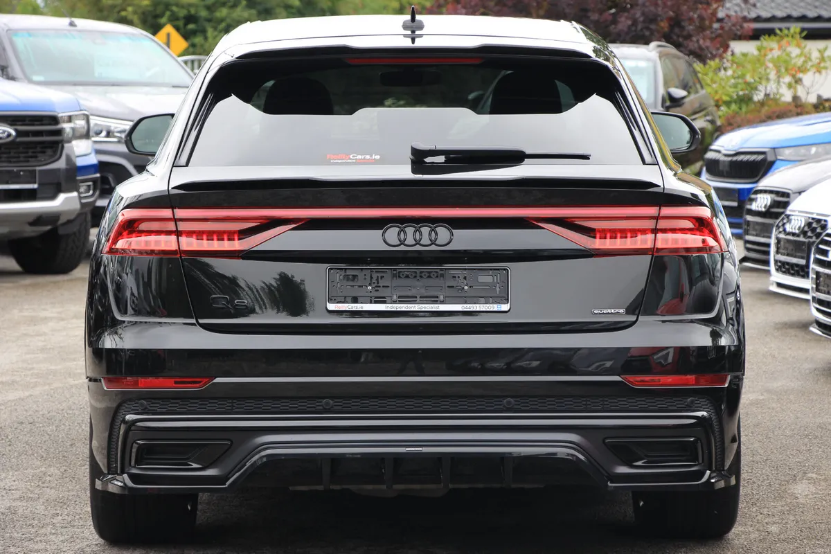 Q8 Black edition * 360 cams * B&O sound *Huge Spec - Image 5
