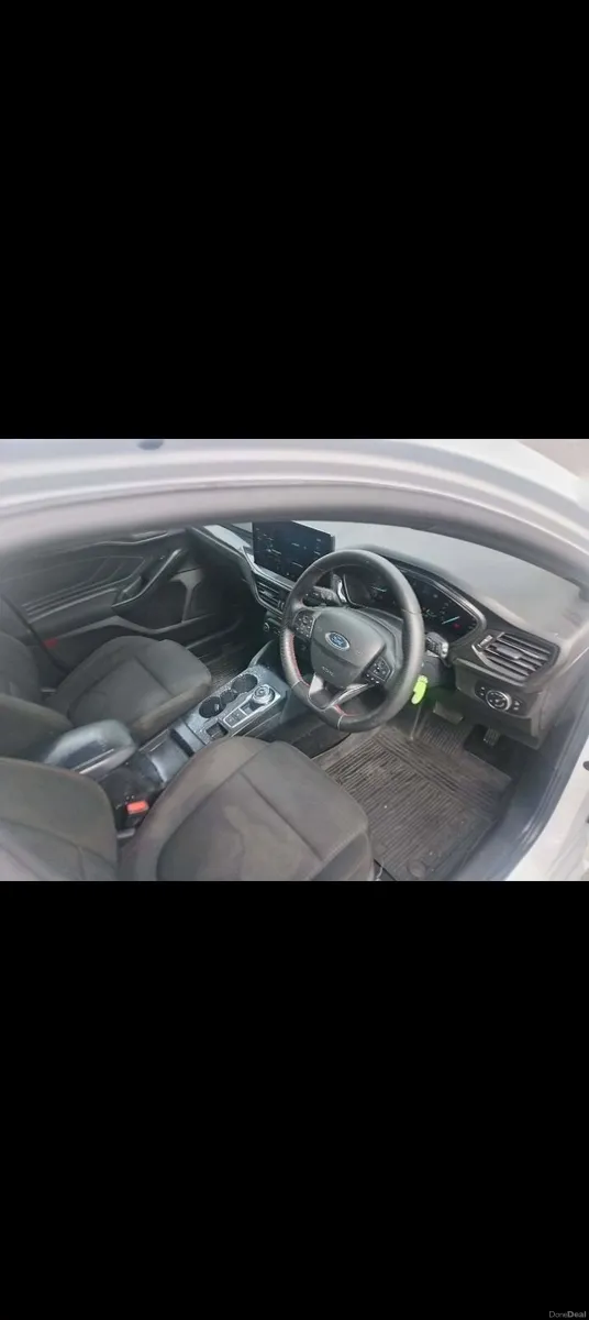 Ford Focus 2023 - Image 2