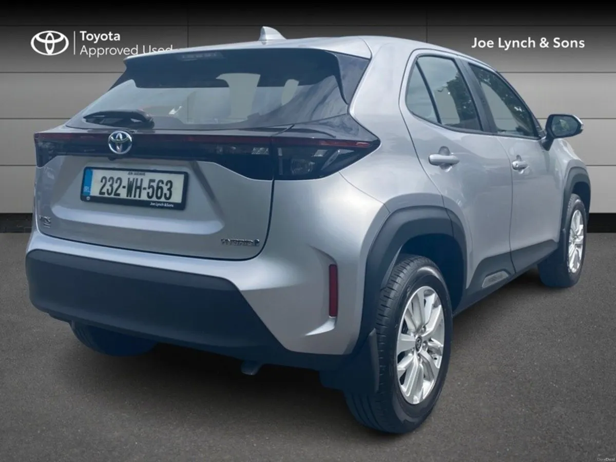 Toyota Yaris Cross YARIS CROSS LUNA - Image 2