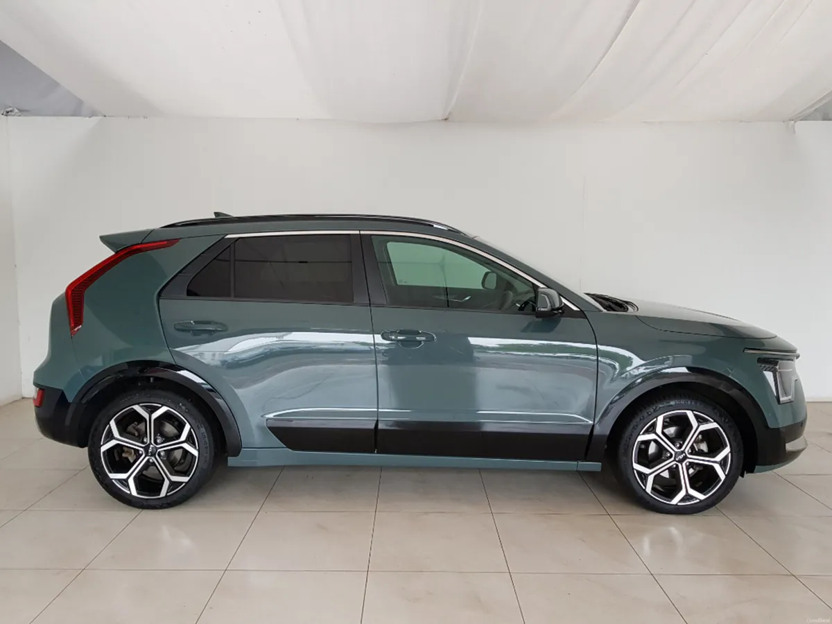 Kia Niro HEV K3 5DR Auto - Image 2