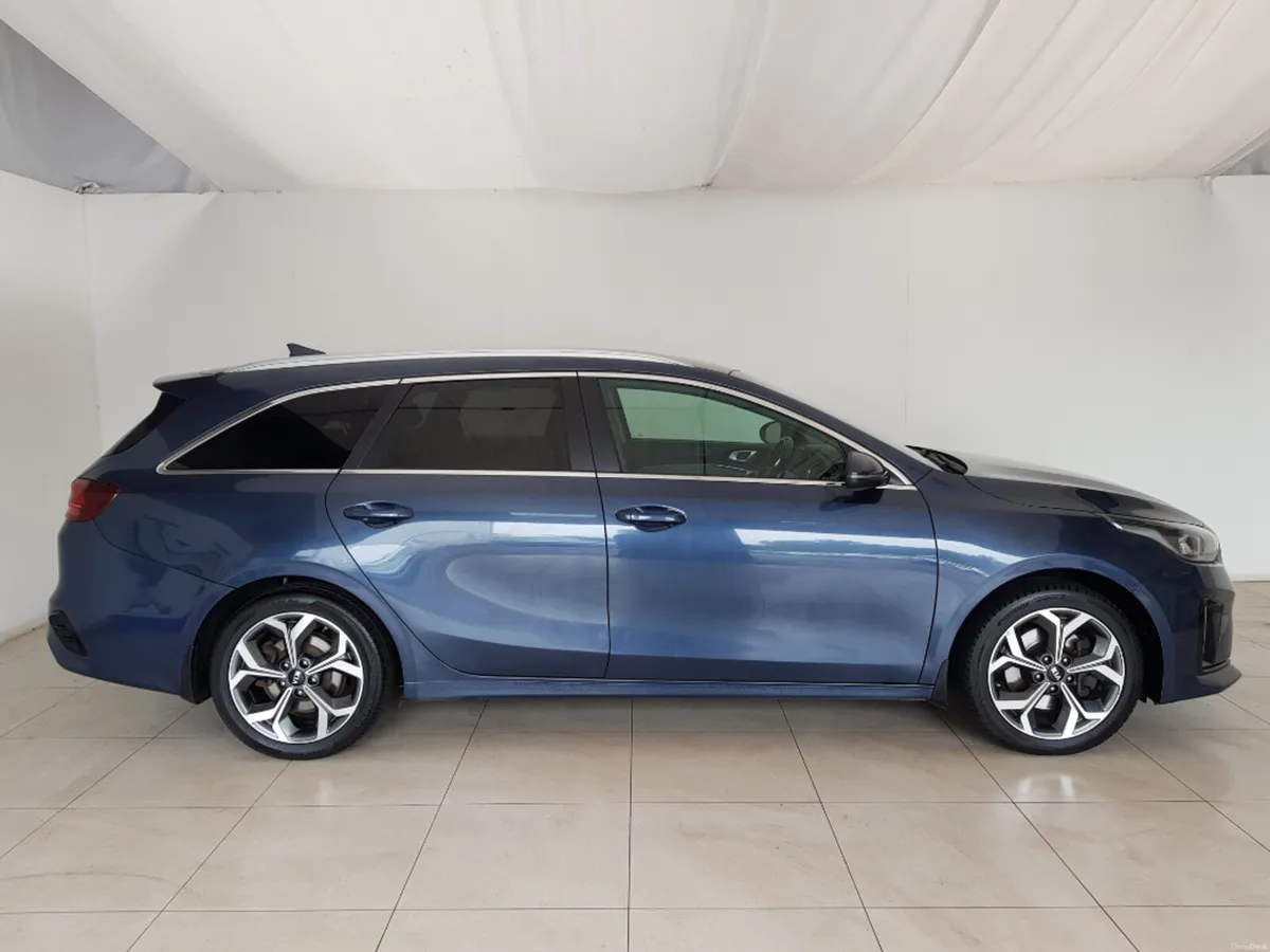 Kia Ceed Wagon Phev 5DR Auto - Image 2