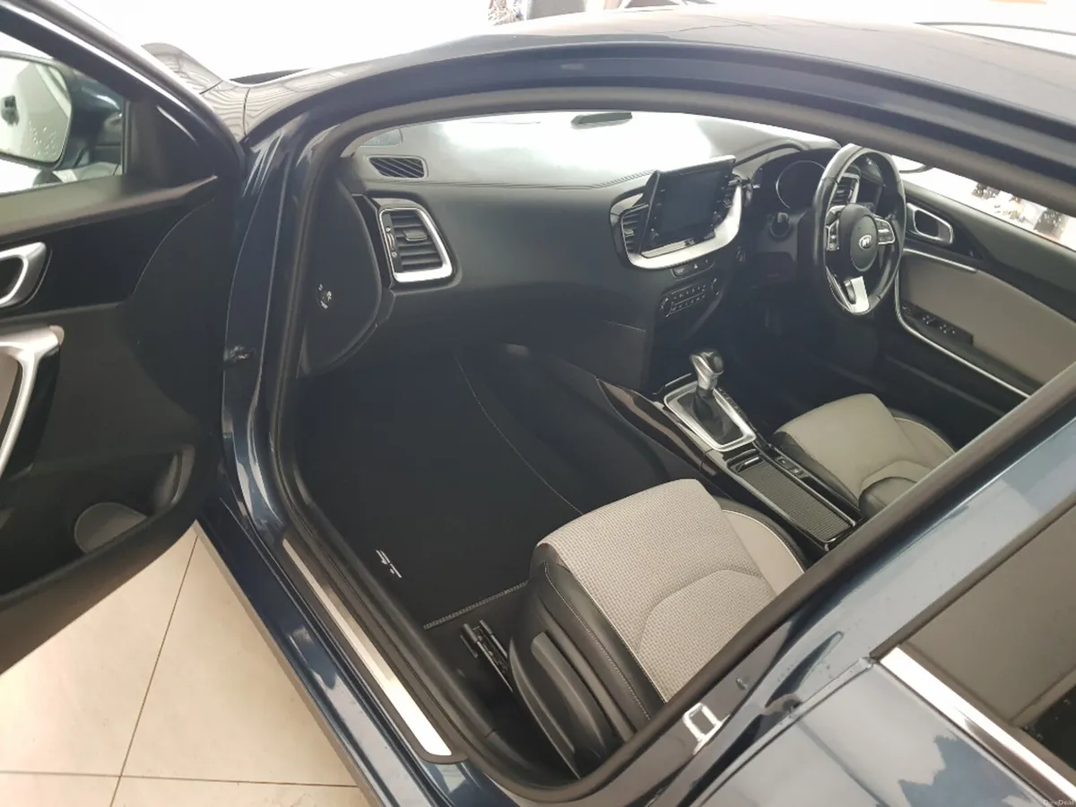 Kia Ceed Wagon Phev 5DR Auto - Image 6