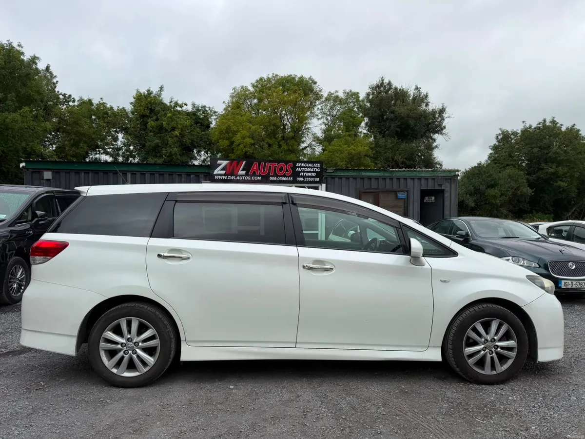 Toyota Wish 2010 - Image 5