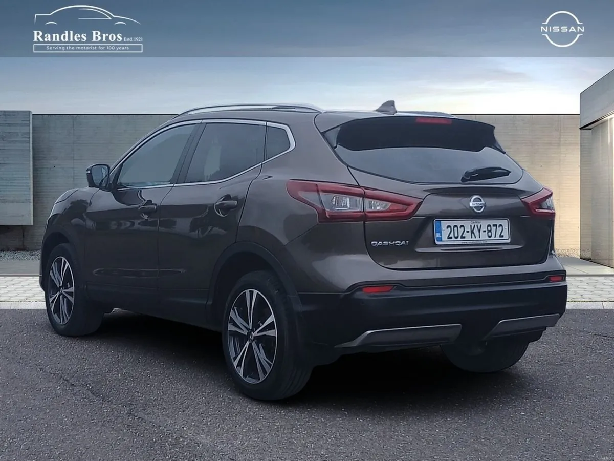 Nissan Qashqai 1.3 PET SV PREMIUM - Image 2