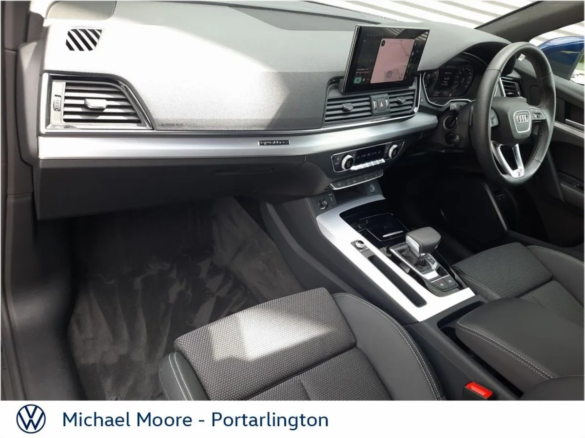Audi Q5 50 TFSI e 299HP S tronic quattro S Line - Image 4