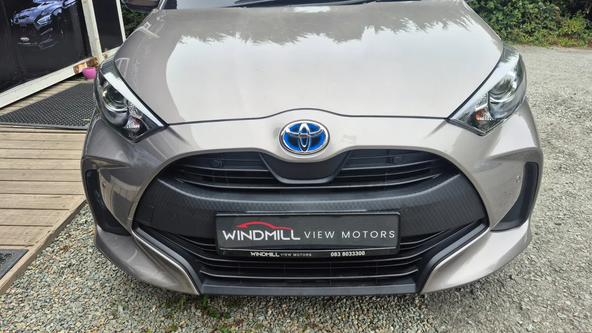 Toyota Yaris 1.5 Hybrid - Image 3