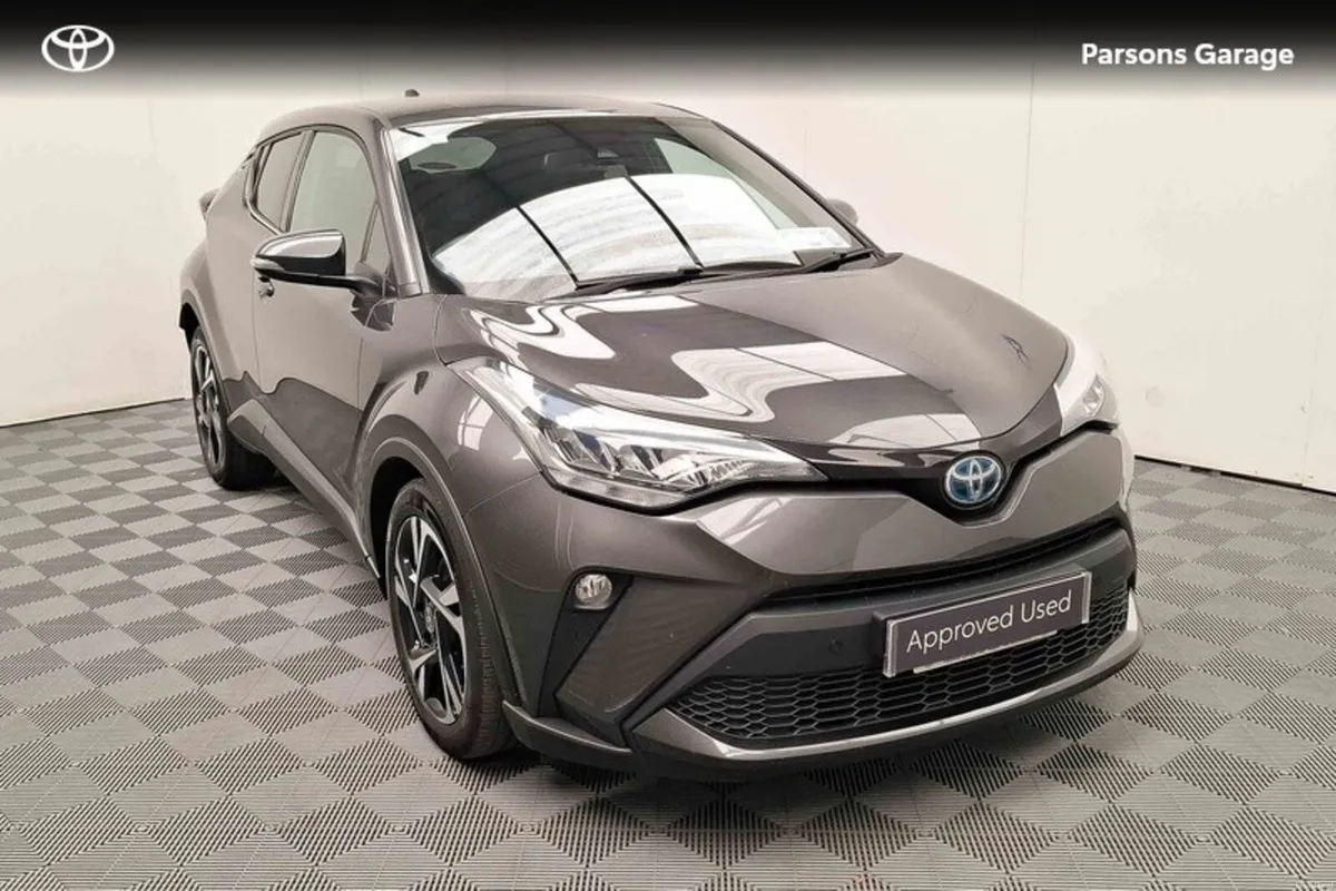 Toyota C-HR 1.8 - Image 1