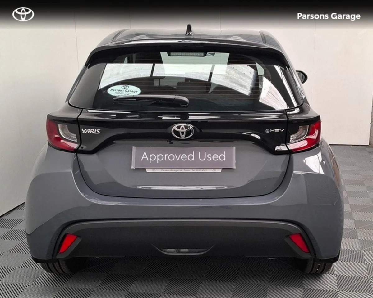 Toyota Yaris Yaris HEV Luna - Image 4