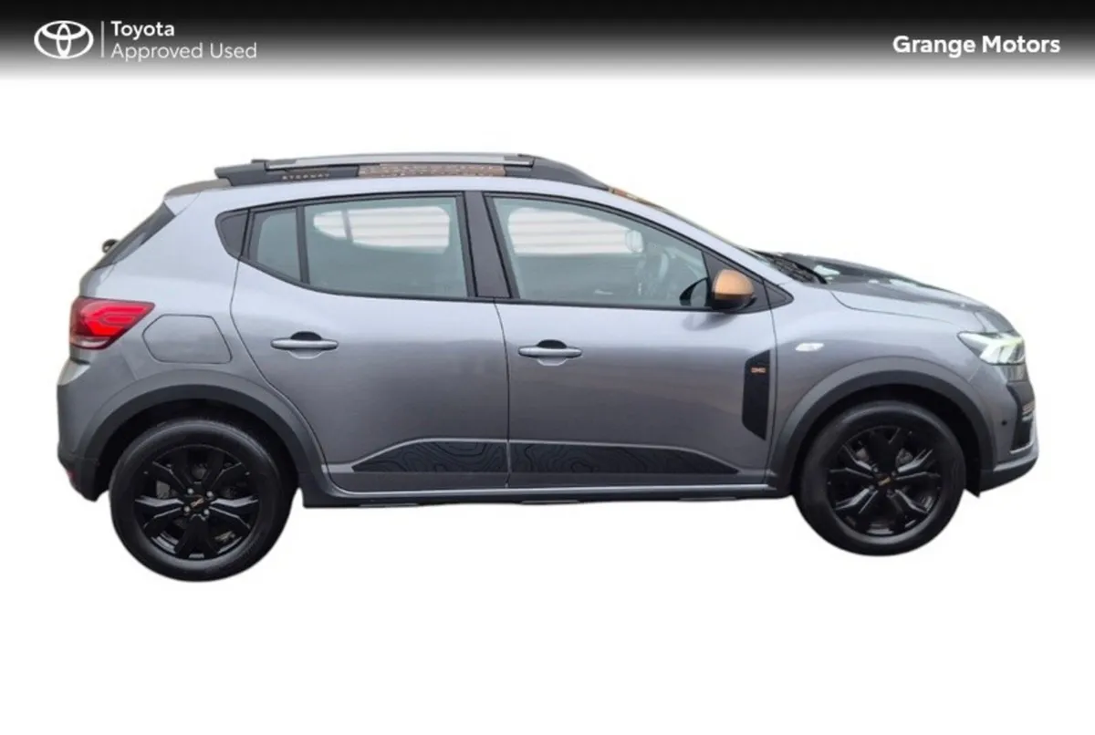 Dacia Sandero STEPWAY EXTREME AUTOMATIC 5DR - Image 3
