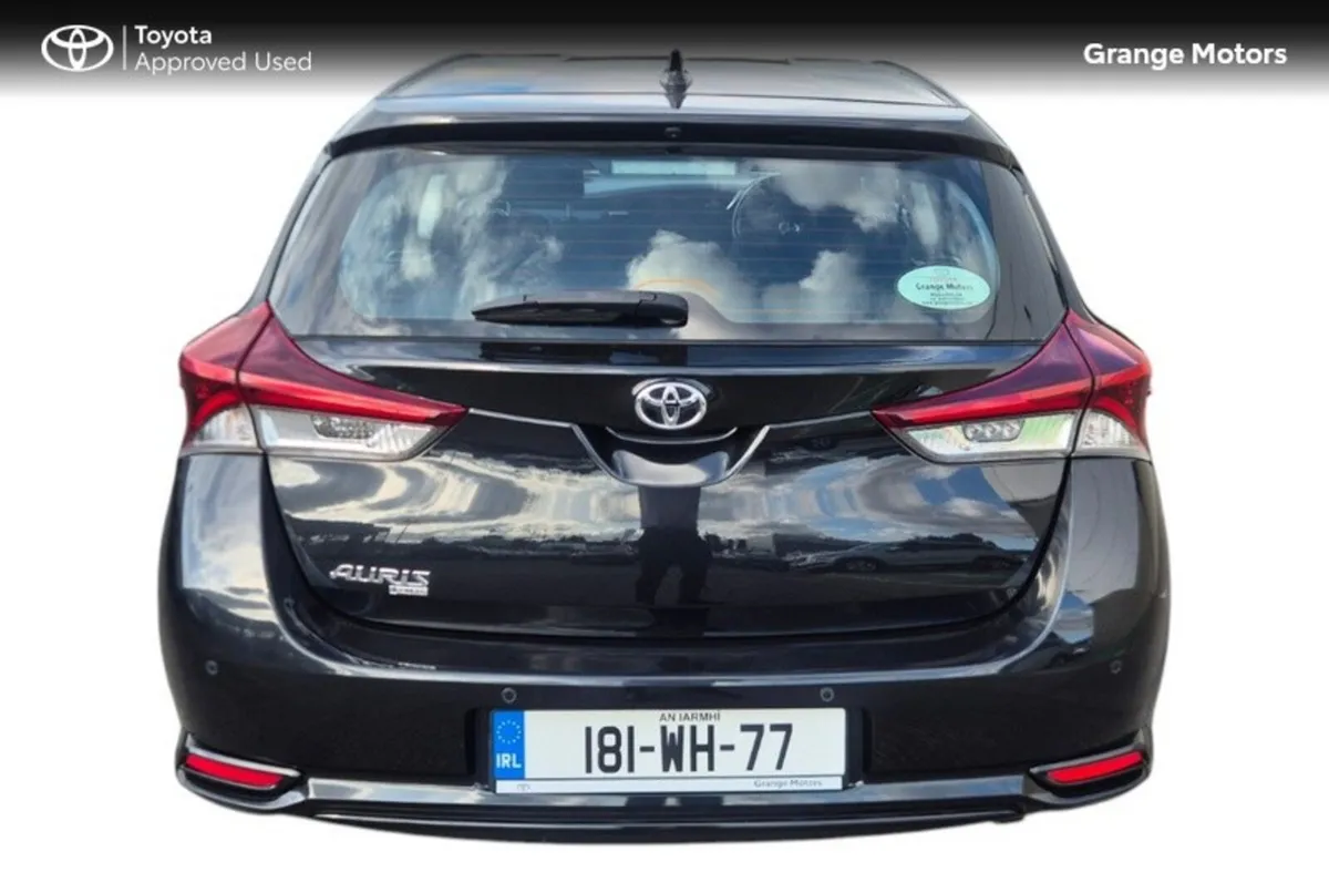 Toyota Auris 1.33 PETROL AURA 5DR - Image 4