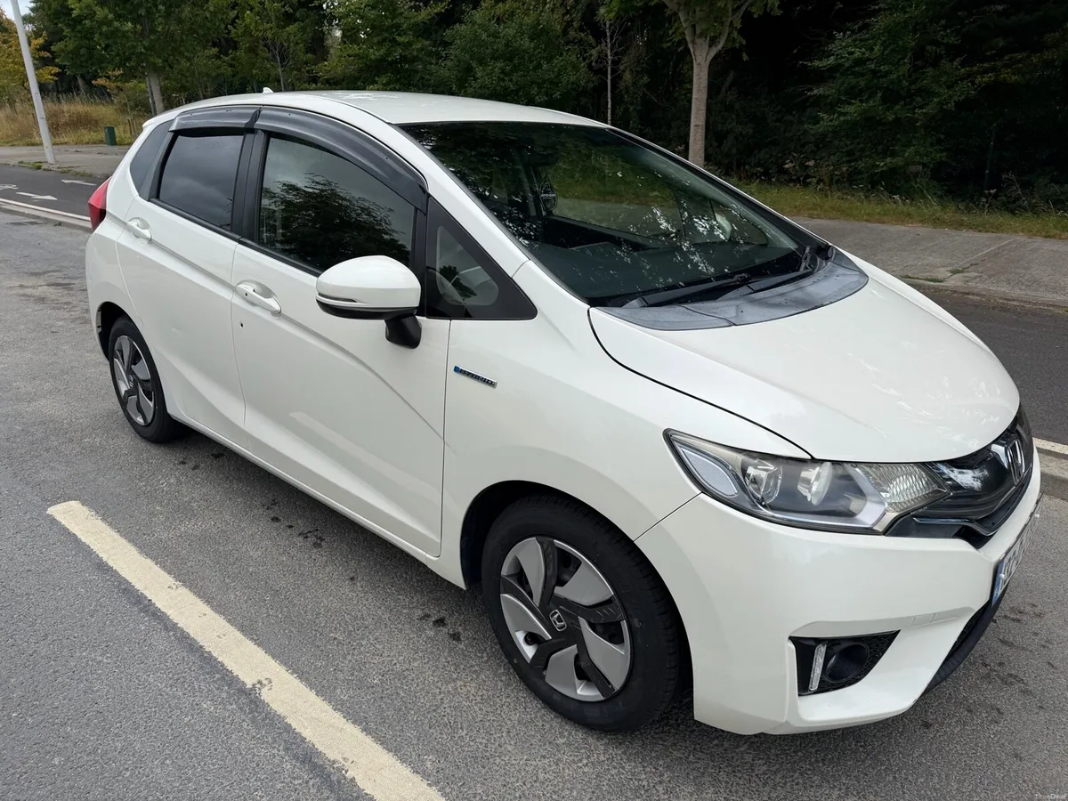 Car - Image 6
