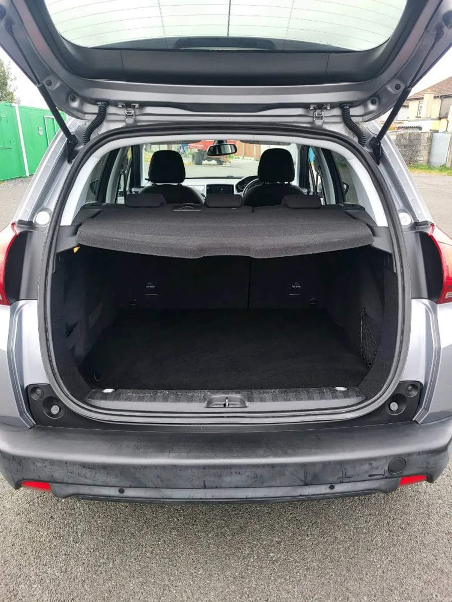 2017(171)Peugeot 2008 low kms - Image 4