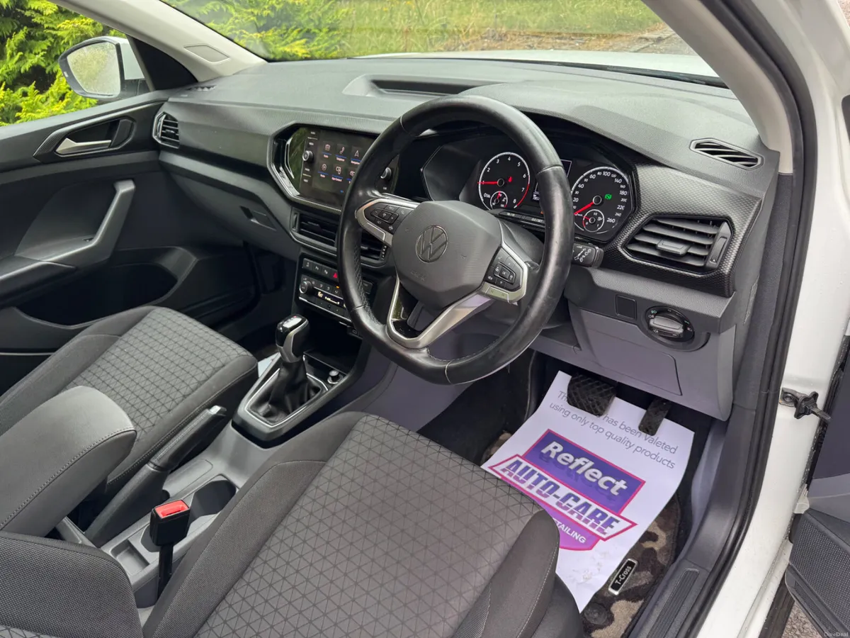 21 Volkswagen T-Cross 1.0 AUTOMATIC - Image 6