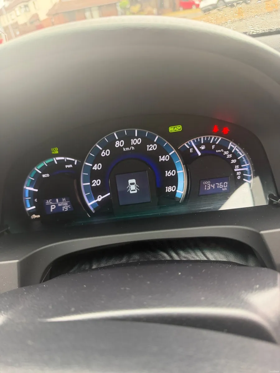 Toyota Camry Hybrid - Image 2