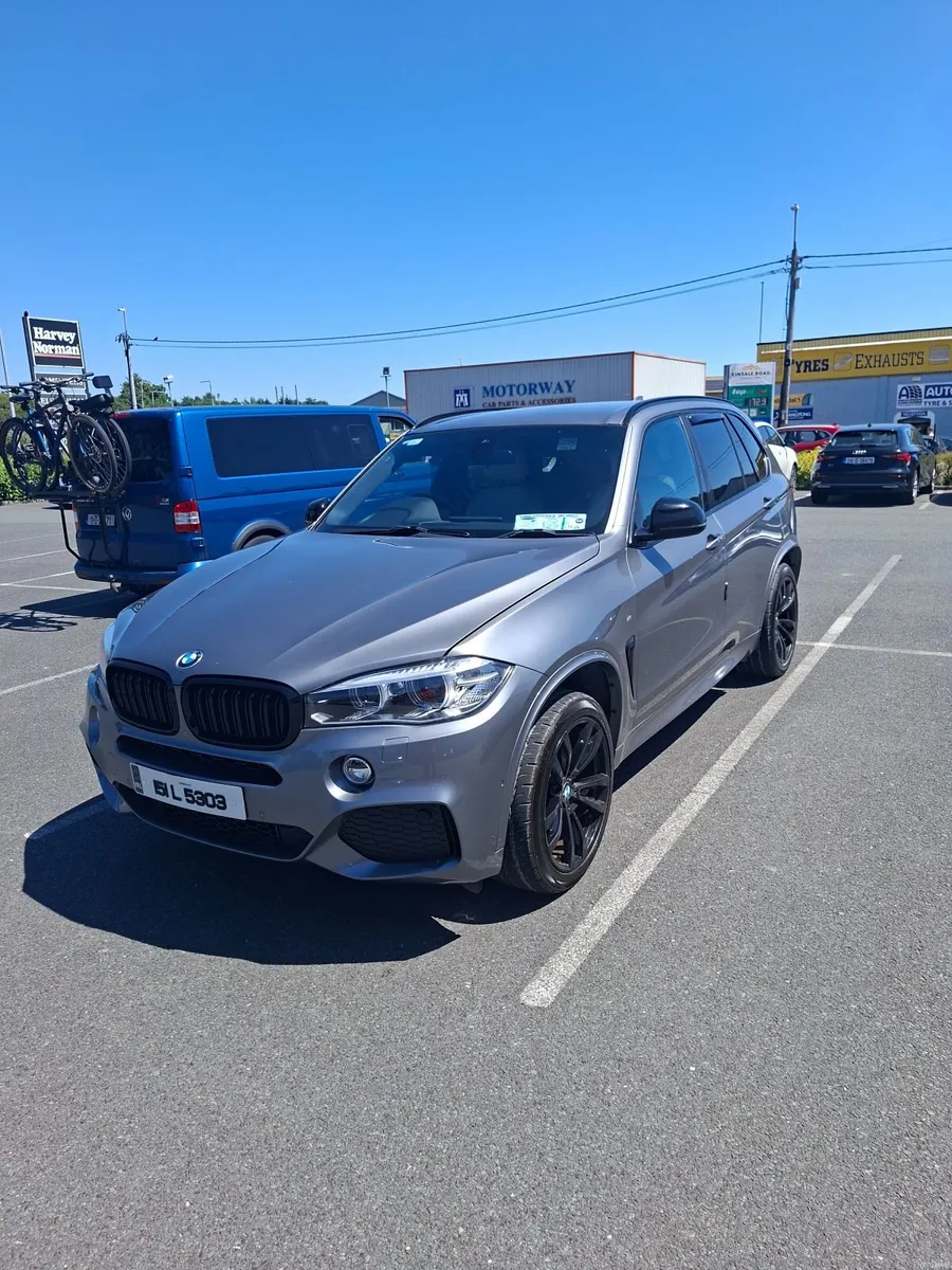 BMW X5 2015 - Image 2