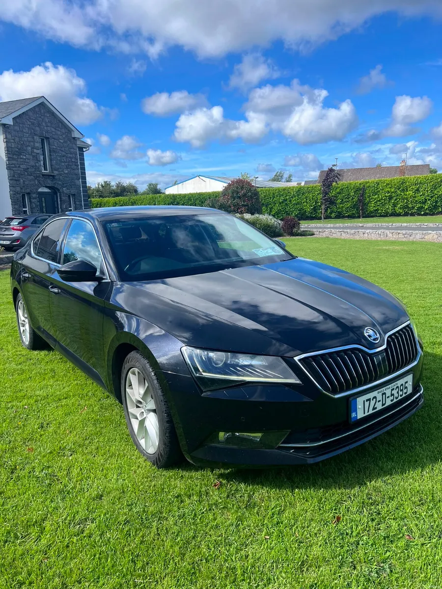 Skoda Superb 2017 - Image 2