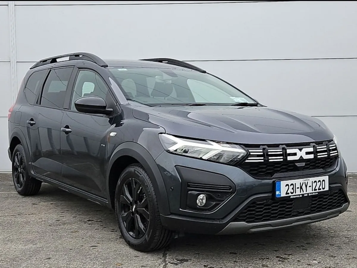 Dacia Jogger 1.0 L  Extreme 7 Seater - Image 1