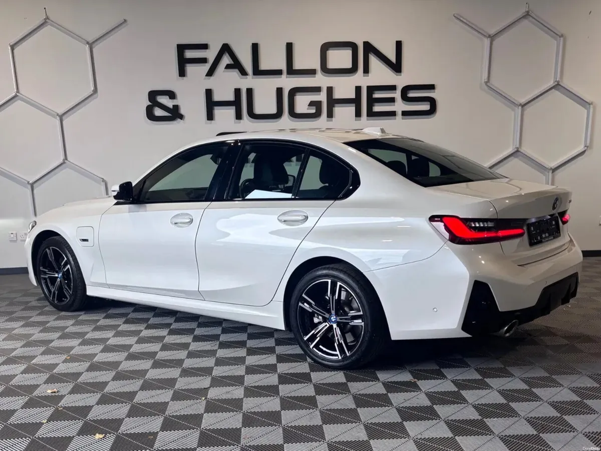 2024 BMW 3 SERIES 330E M - SPORT HYBRID - Image 3