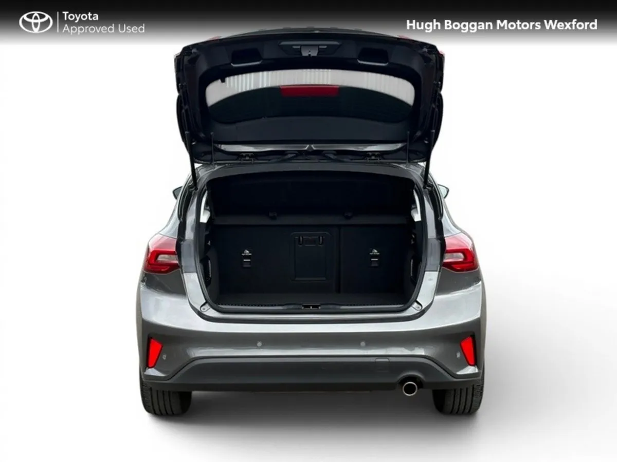 Ford Focus TITANIUM VIGNALE 5DR 1.0T - Image 6
