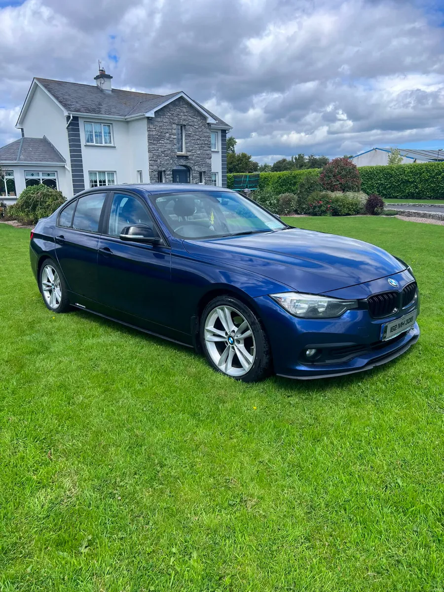 BMW 3-Series 2016 - Image 4