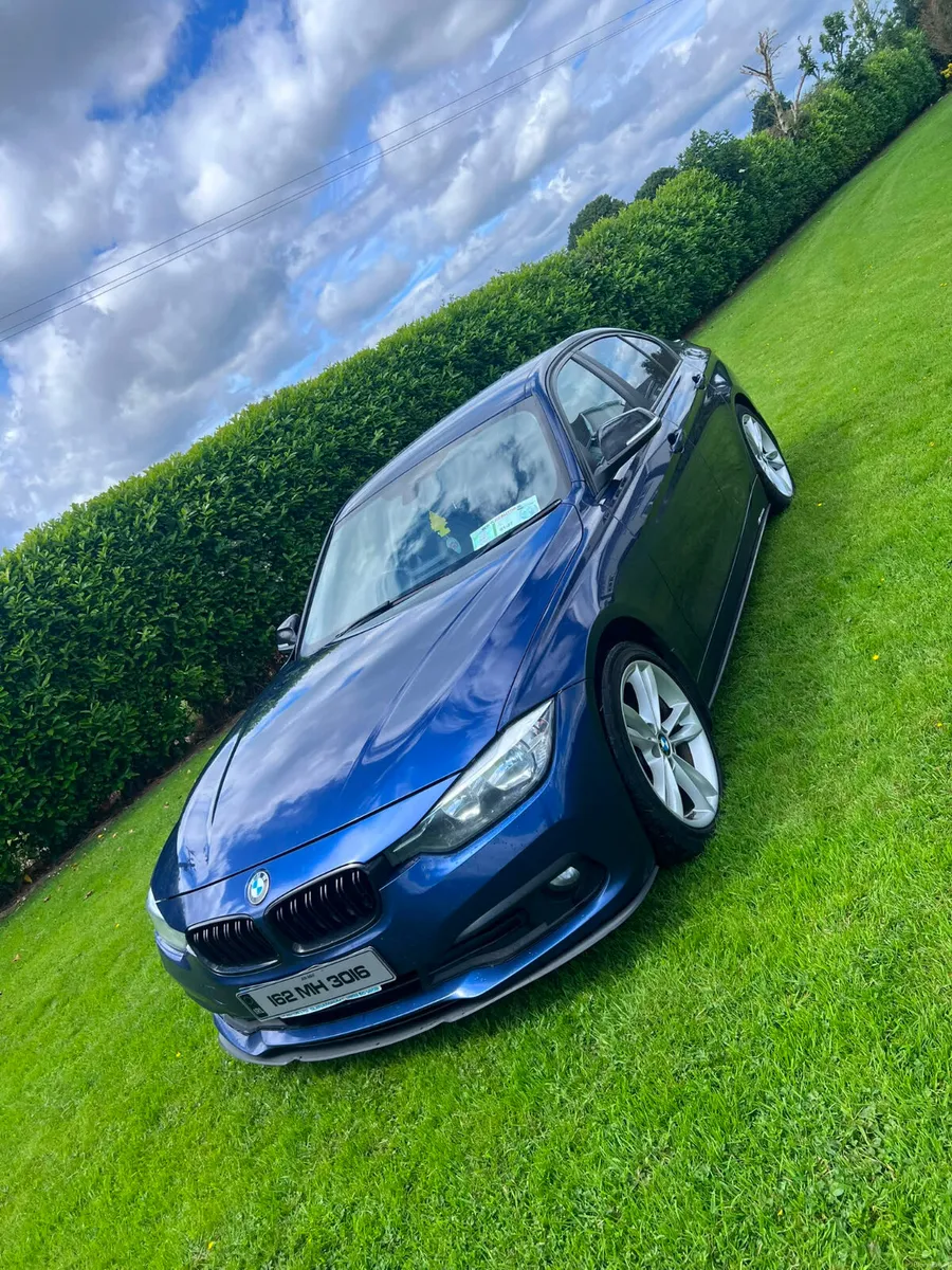 BMW 3-Series 2016 - Image 2