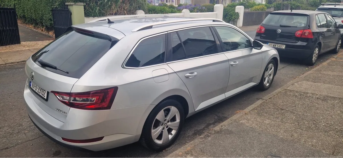 Skoda superb - Image 4