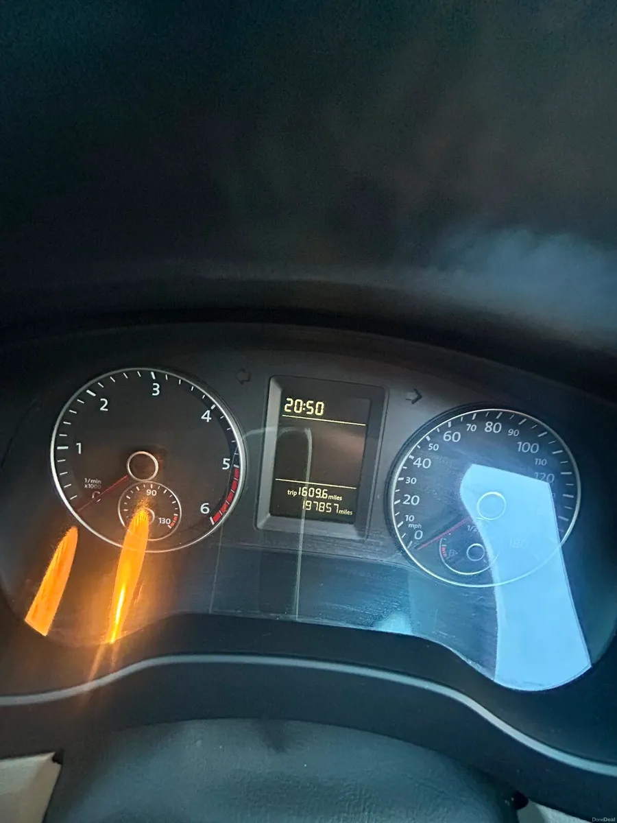 Volkswagen MK6 Jetta - Image 4