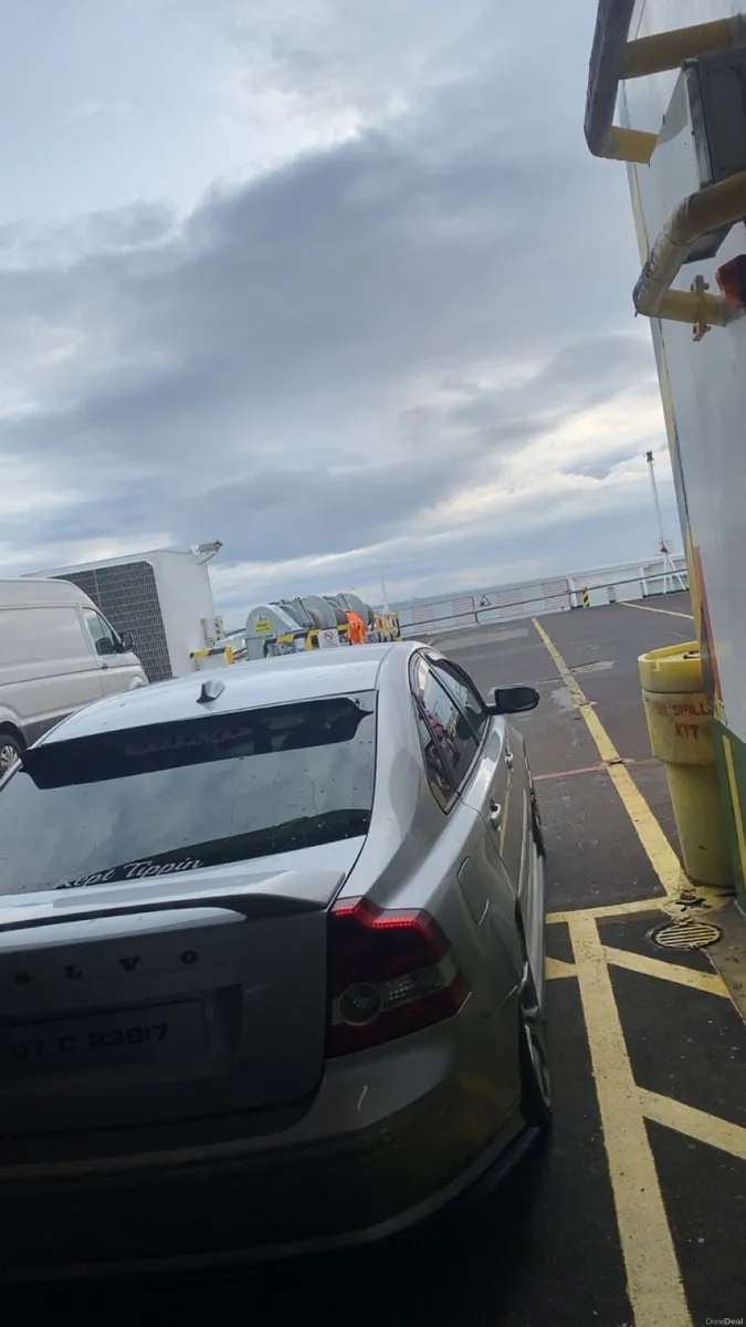 Volvo s40 - Image 2