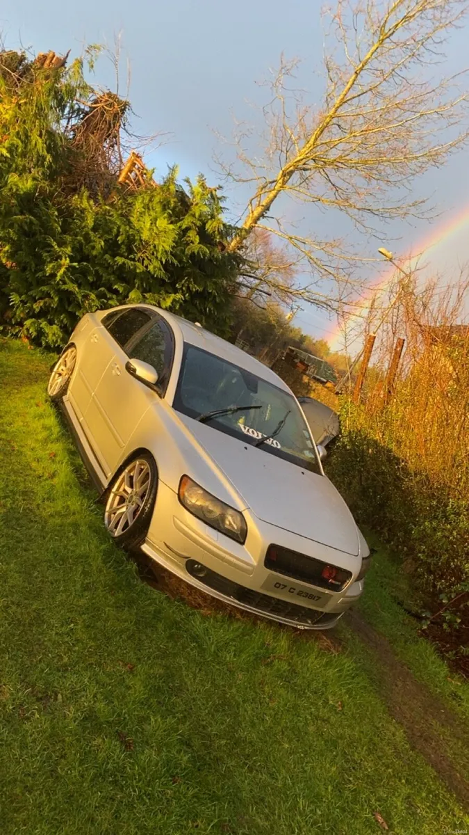 Volvo s40 - Image 1
